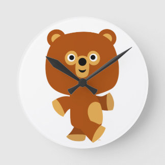 Horloge murale de l'ours de caricature assertive m