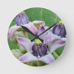 Horloge murale des fleurs de couronne