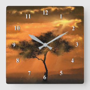 Horloge murale des poutres solitaires de l'arbre