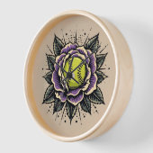 Horloge murale du softball violet (Angle)