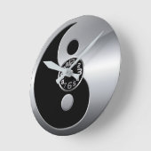 horloge murale du yin yang en argent et noir (Angle)