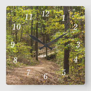 Horloge murale d'une piste