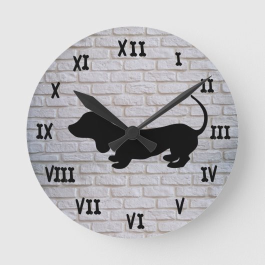 Horloge murale en silhouette en brique blanche (Recto)