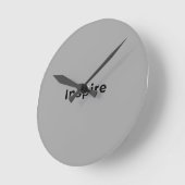 Horloge murale grise (Angle)