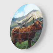 Horloge murale Highland Cow - Décoration rustique (Angle)
