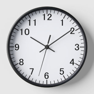 Horloge murale minimaliste en noir et blanc