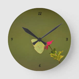 Horloge murale (moyenne) ronde de papillon jaune
