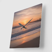 Horloge murale Ocean Sunset - Design côtier calme (Angle)