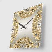 Horloge murale ornée d'or (Angle)