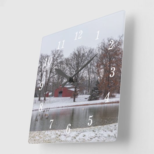Horloge murale Panoramique de la ferme d'hiver (Angle)