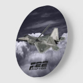 Horloge murale ronde de F-22 RAPTOR (grande) (Angle)