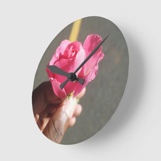 Horloge murale rose (Angle)