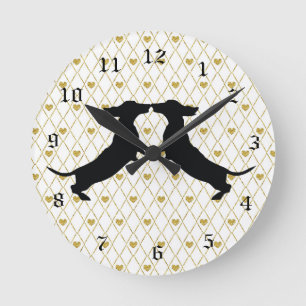 Horloge murale silhouette de dachshund à cœur d'or