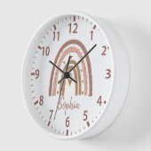 Horloge Nom personnalisé Cute Modern Boho Rainbow (Angle)