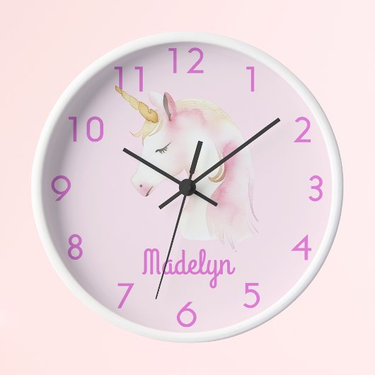 Horloge Nom rose de la licorne
