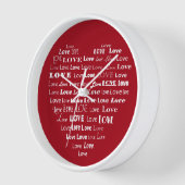 Horloge Nuage de mots Cœur Amour - Blanc sur Rouge foncé (Angle)
