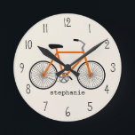 Horloge orange de bicyclette<br><div class="desc">Une horloge comportant comportant une illustration d'une bicyclette orange. Personnalisez avec votre nom.</div>