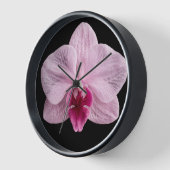 Horloge Orchidée sur fond noir (Angle)