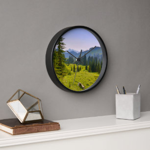 Horloge Paysage des montagnes et des forêts État de Washin