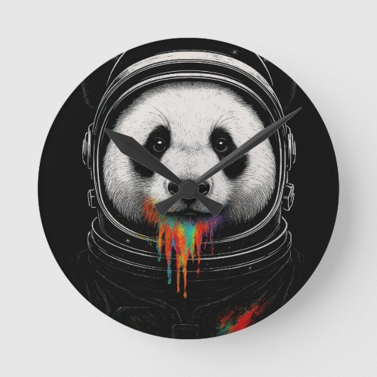 Horloge Ronde A black and white panda bear wearing a space suit (Recto)