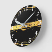 Horloge Ronde Achempong: Auric Cascade | Liquid Gold Opulence (Angle)