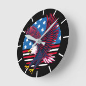 Horloge Ronde Aigle volant et drapeau américain (Angle)
