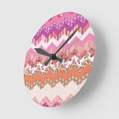 Horloge Ronde Arrière - plan de zigzag rose (Angle)