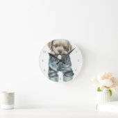 Horloge Ronde Art monogramme d'un chiot mignon en jeans (Maison)