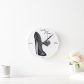 Horloge Ronde Art stylet noir de chaussure et de coeur (Maison)