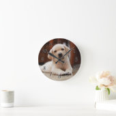 Horloge Ronde Baby Jaune Labrador Chien chiot pondu sur le ventr (Maison)