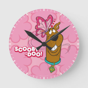 Horloge Ronde Baisers de papillon de Scooby-Doo