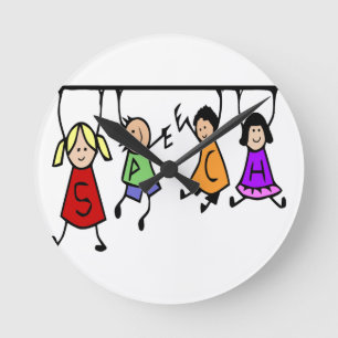 Horloge Ronde Bande dessinée mignonne d'enfants tenant des mots