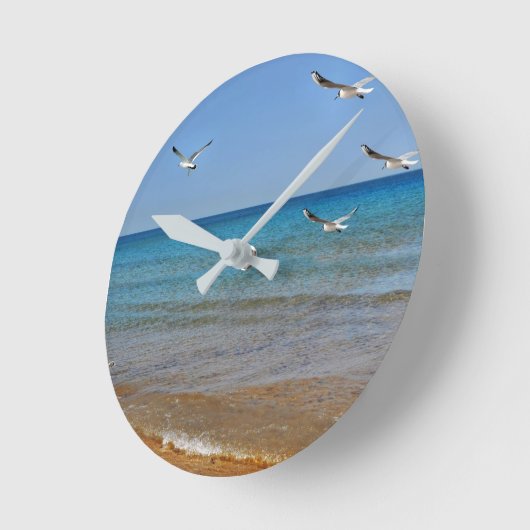 Horloge Ronde Beach and Seagulls (Angle)