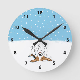 Horloge Ronde Beagle heureux de neige d'hiver - chien mignon