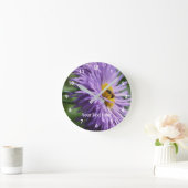 Horloge Ronde Bee on Purple Daisy Flower (Maison)