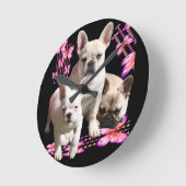 Horloge Ronde Bouledogues français Jour de papillon (Angle)