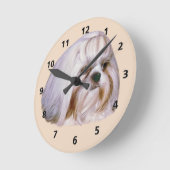 Horloge Ronde Brindle et Chih blanc Tzu Chig (Angle)
