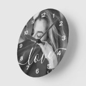 Horloge Ronde Brush Script Love Custom Photo Keepsaké (Angle)