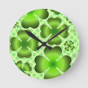 Horloge Ronde Cadeau personnalisé à motif de trèfle vert chanceu