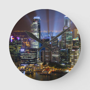 Horloge Ronde Centre-ville de Singapour la nuit