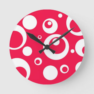 Horloge Ronde Cercles et Points dans le Géranium
