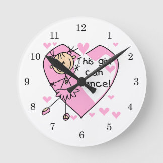 Horloge Ronde Cette fille peut danser T-shirts et cadeaux