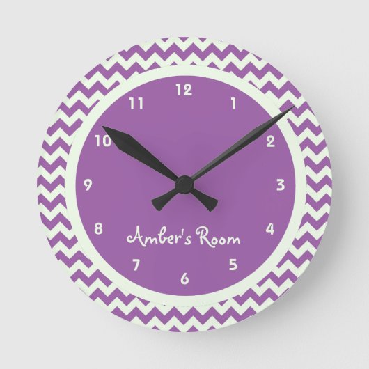 Horloge Ronde Chambre pour enfant personnalisée Purple Chevron (Recto)