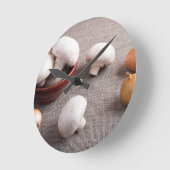 Horloge Ronde Champignon mushrooms and onions on the table (Angle)