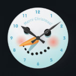 Horloge Ronde Cheeks de Snowman<br><div class="desc">Customize this cool wall clock shaped like a snowman's head to surprise someone dear this holiday season with a really cute christmas present !</div>