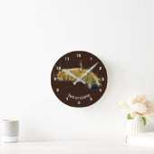 Horloge Ronde Chenille de la Noctuelle Jaune Personnalisée (Maison)
