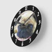 Horloge Ronde chien carlin (Angle)
