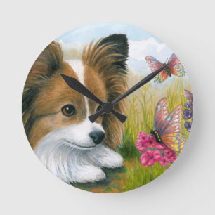 Horloge Ronde Chien de Papillon du chien 123 avec des papillons
