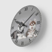 Horloge Ronde Chiots de chien de traîneau sibérien (Angle)