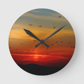 Horloge Ronde Ciel atmosphérique, coucher de soleil, oiseaux, be